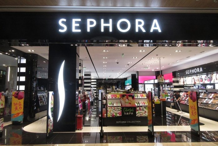 How Leading Retailers Like Sephora are Utilizing AI to Keep Stores Alive